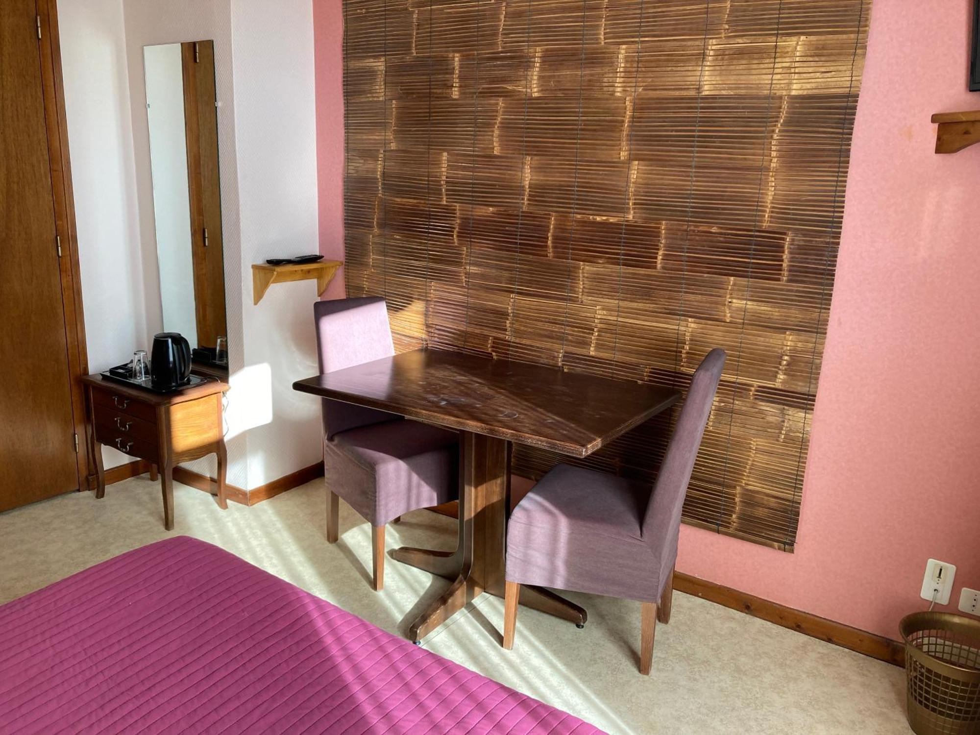 Hotel Victoria 圣皮耶尔德沙尔特勒斯 外观 照片