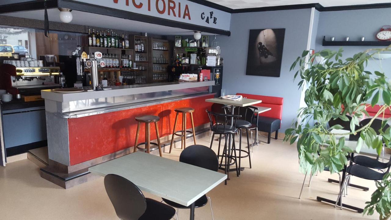 Hotel Victoria 圣皮耶尔德沙尔特勒斯 外观 照片